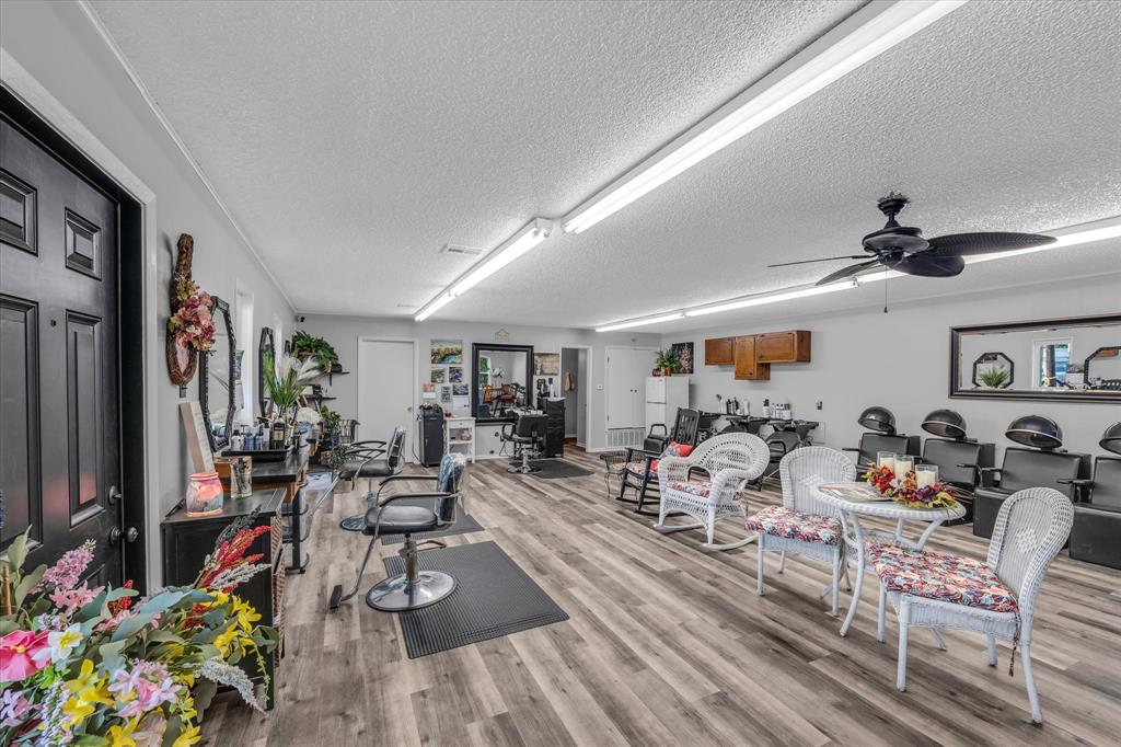 809 Harris Street Property Photo 14