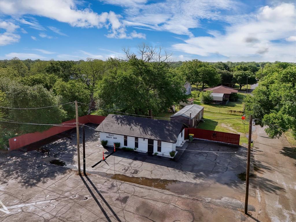 809 Harris Street Property Photo 20
