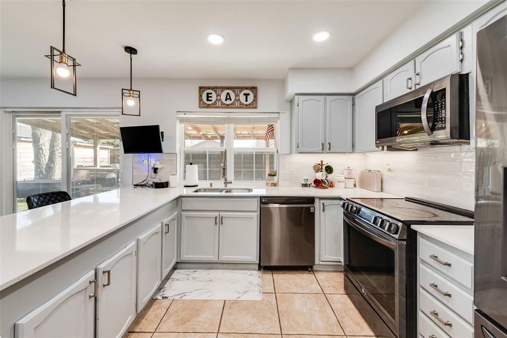 5102 Galaxie Road Property Photo