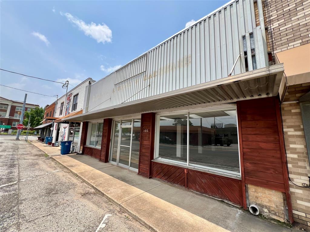 105 State Highway 154 Property Photo 3
