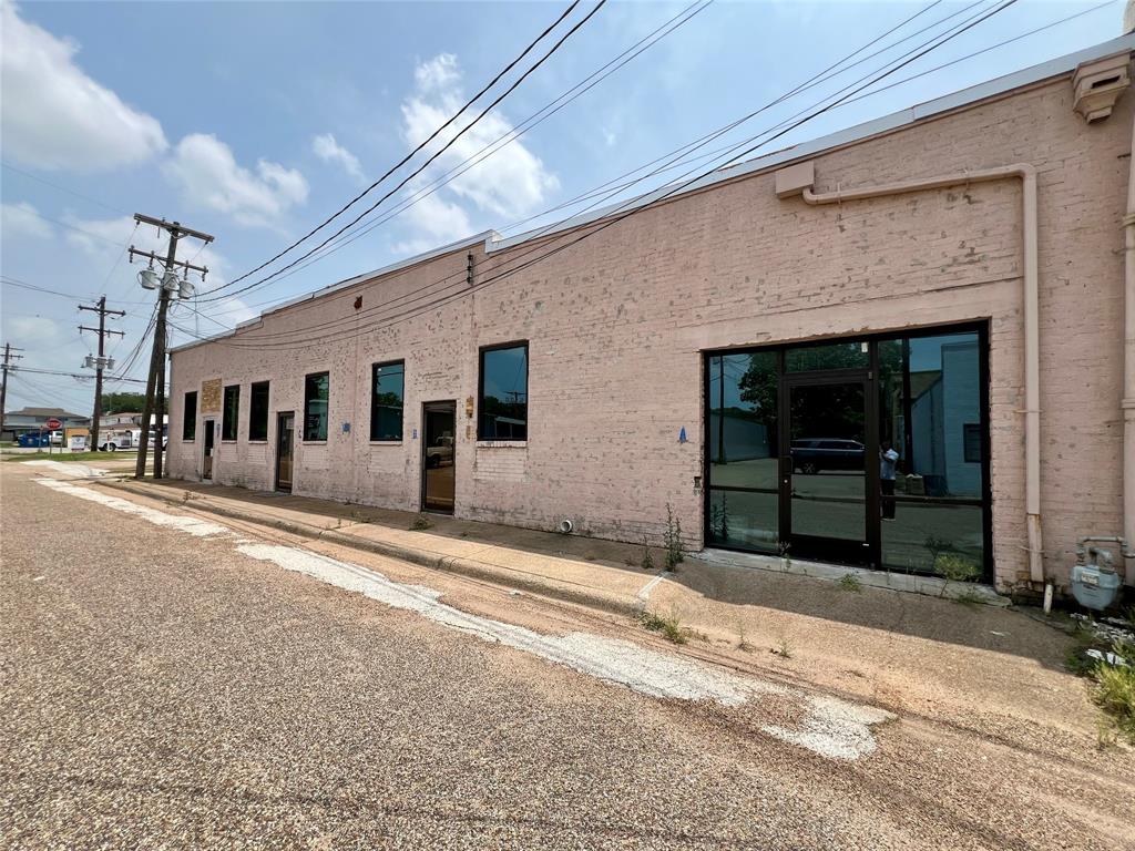 105 State Highway 154 Property Photo 8