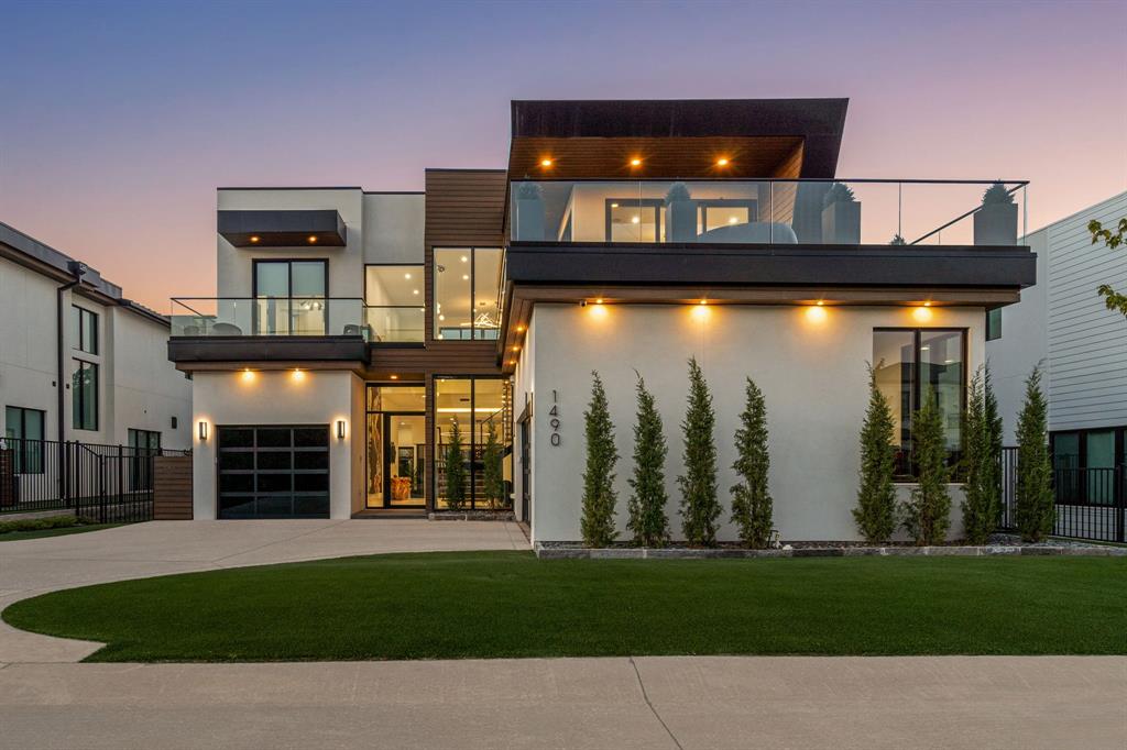1490 Forest Knoll Drive