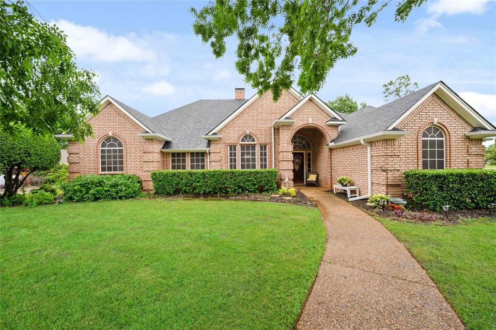 201 Southridge Lakes Parkway Property Photo 1
