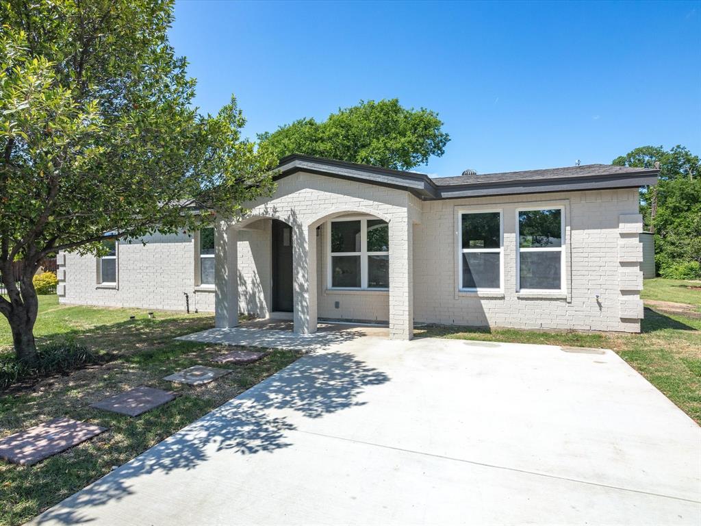 4451 Hardy Street Property Photo