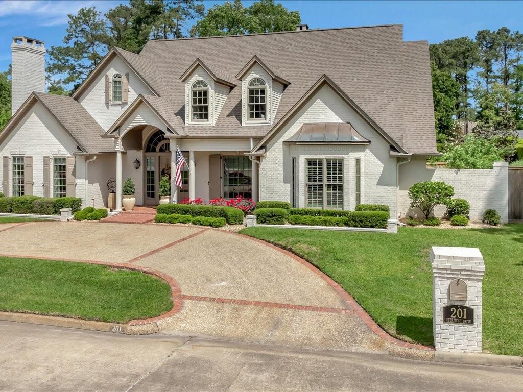 201 Deerfield Drive Property Photo