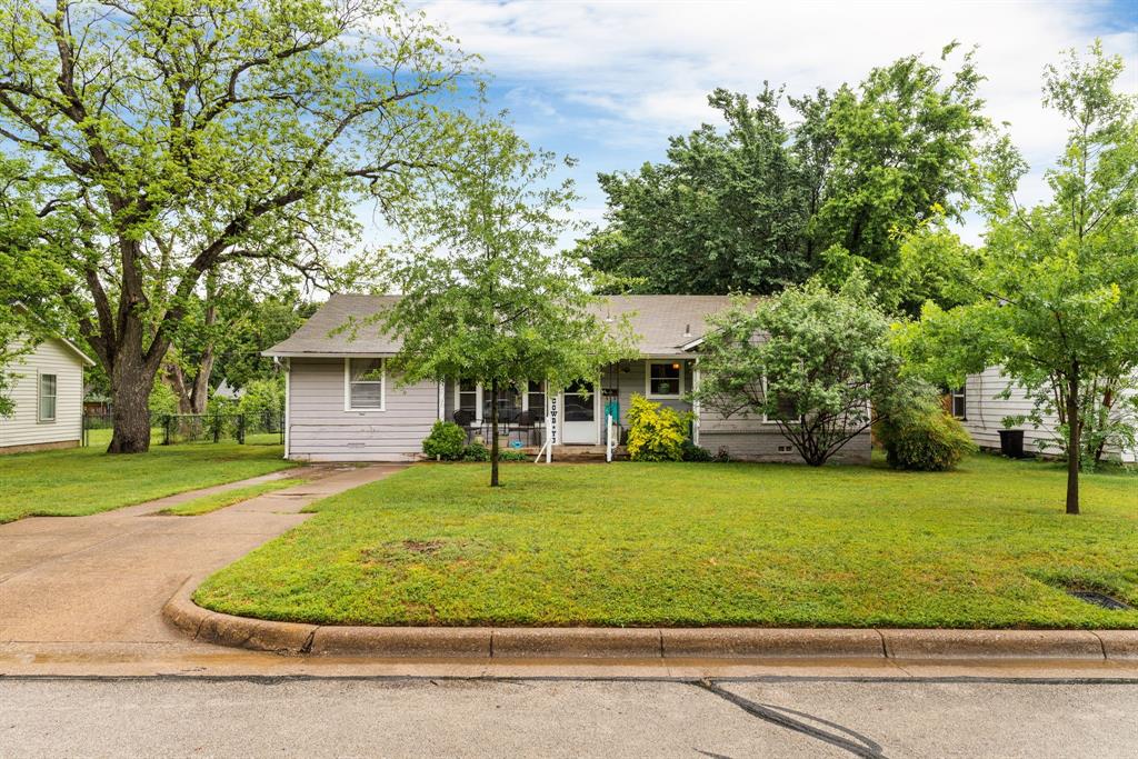 1104 Ann Street Property Photo