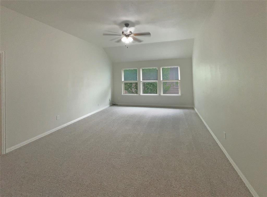 1005 Lake Hollow Drive Property Photo 5
