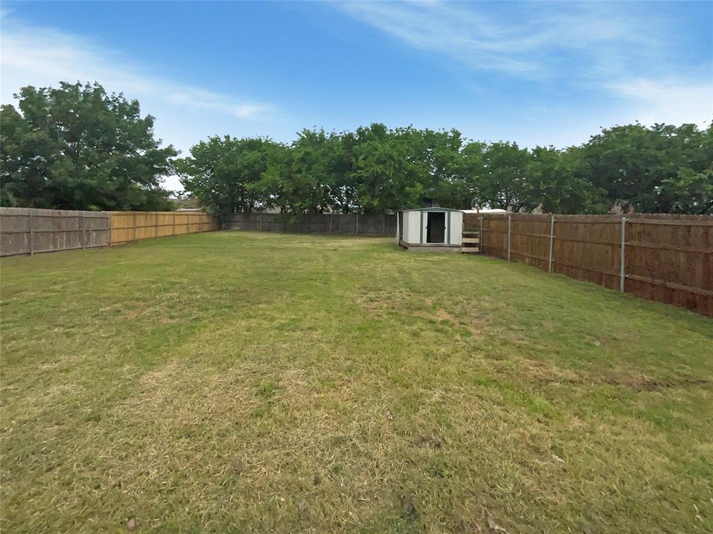1005 Lake Hollow Drive Property Photo 12