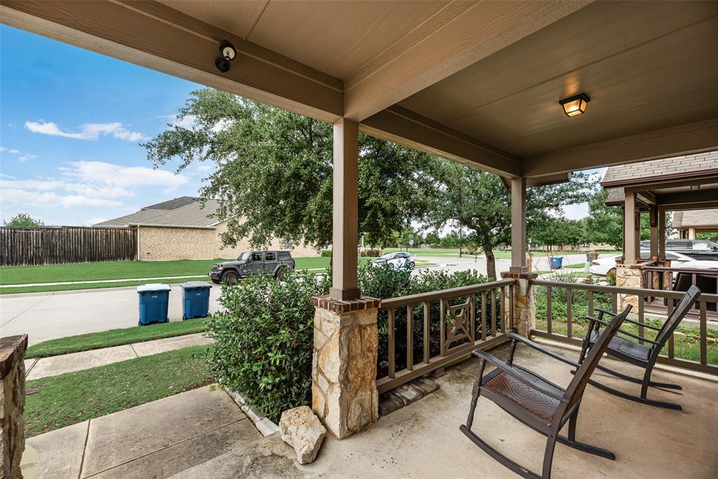 2314 Marigold Drive Property Photo 2