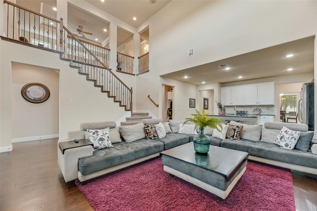 2314 Marigold Drive Property Photo 4