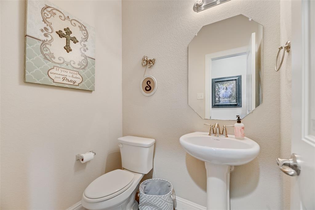 2314 Marigold Drive Property Photo 8