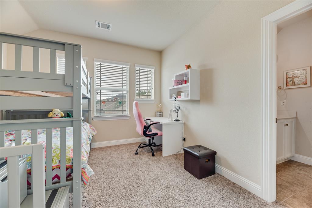 2314 Marigold Drive Property Photo 18