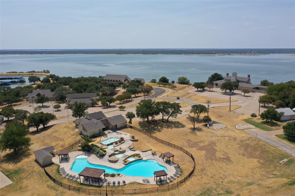 1096 Lakeside Trail Property Photo 2