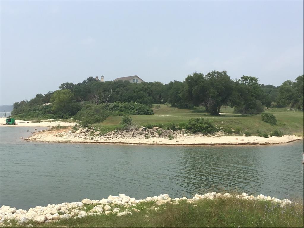 1096 Lakeside Trail Property Photo 6