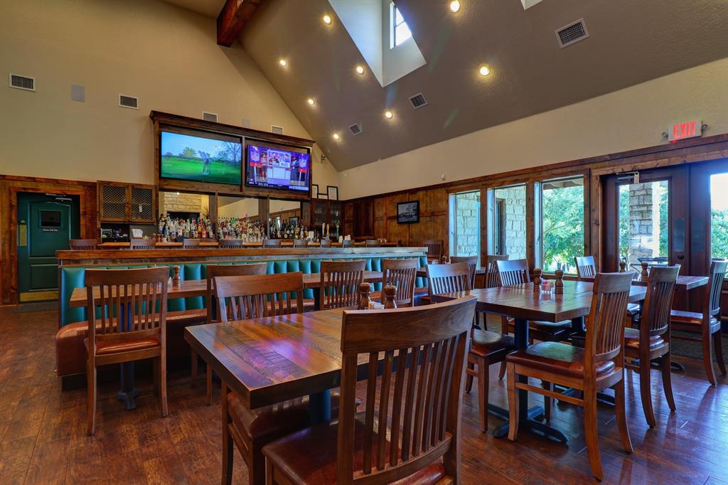 1096 Lakeside Trail Property Photo 18