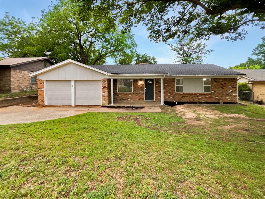 320 Arthur Drive Property Photo 1