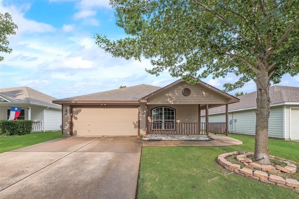1574 Wildflower Drive Property Photo 3
