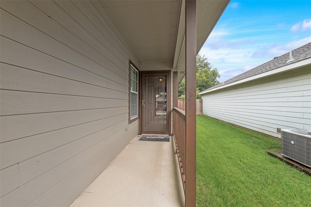 1574 Wildflower Drive Property Photo 9