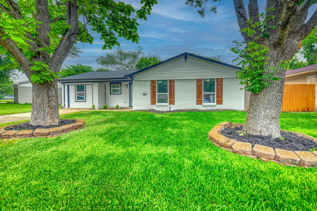 1225 Venus Street Property Photo