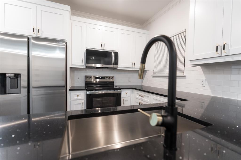 839 Sw 7th Street Property Photo 7