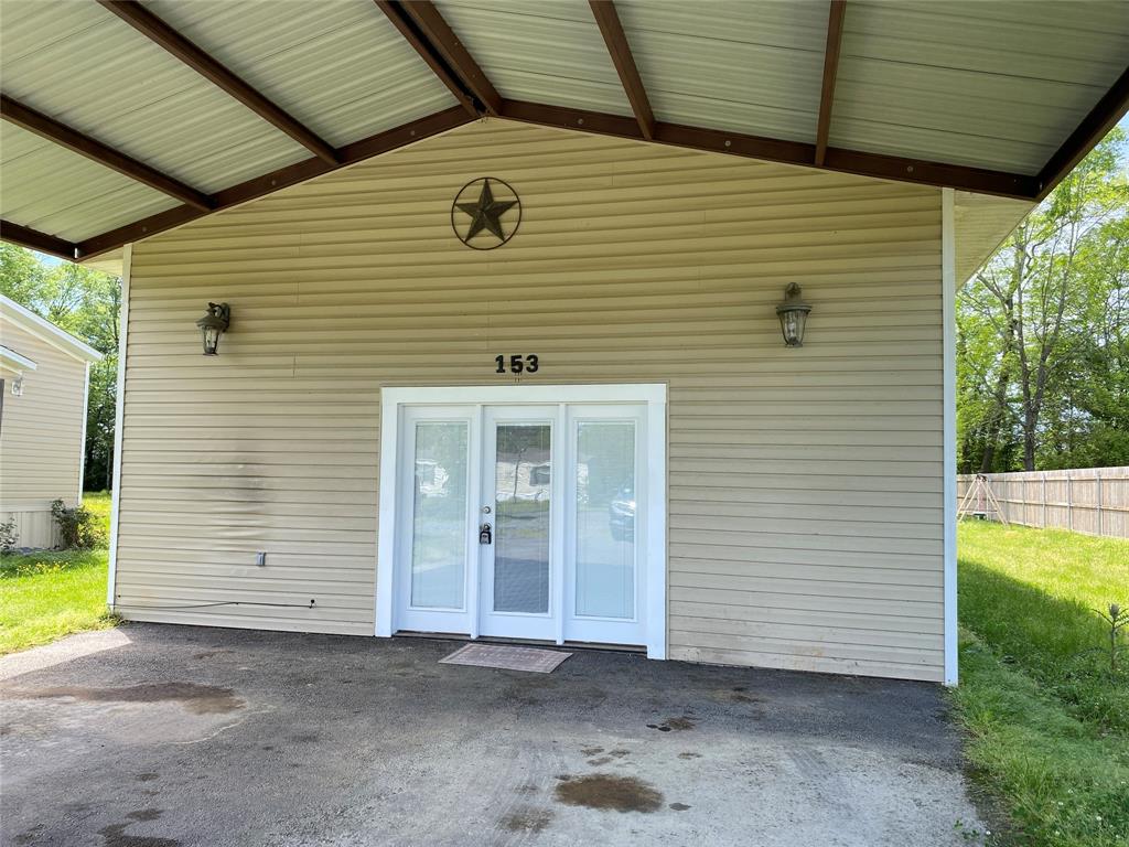 153 Cloverleaf Property Photo