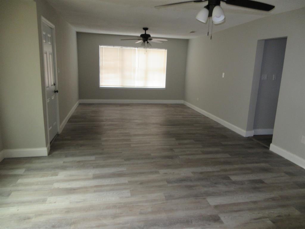 328 S Talton Street Property Photo 3