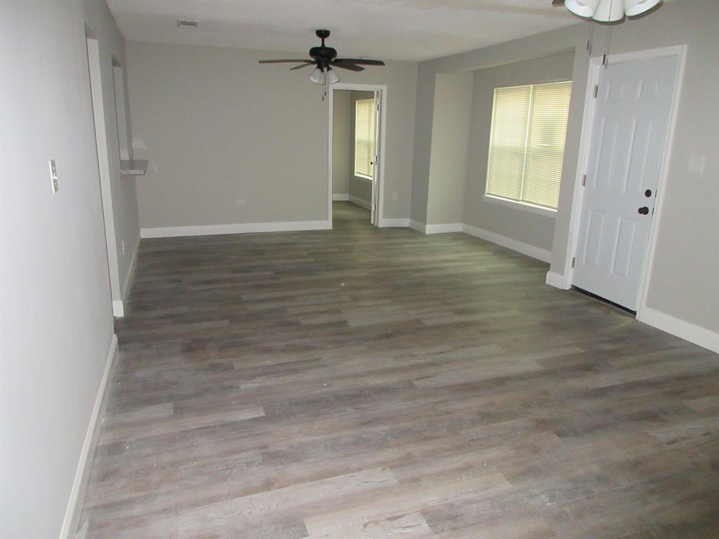 328 S Talton Street Property Photo 5