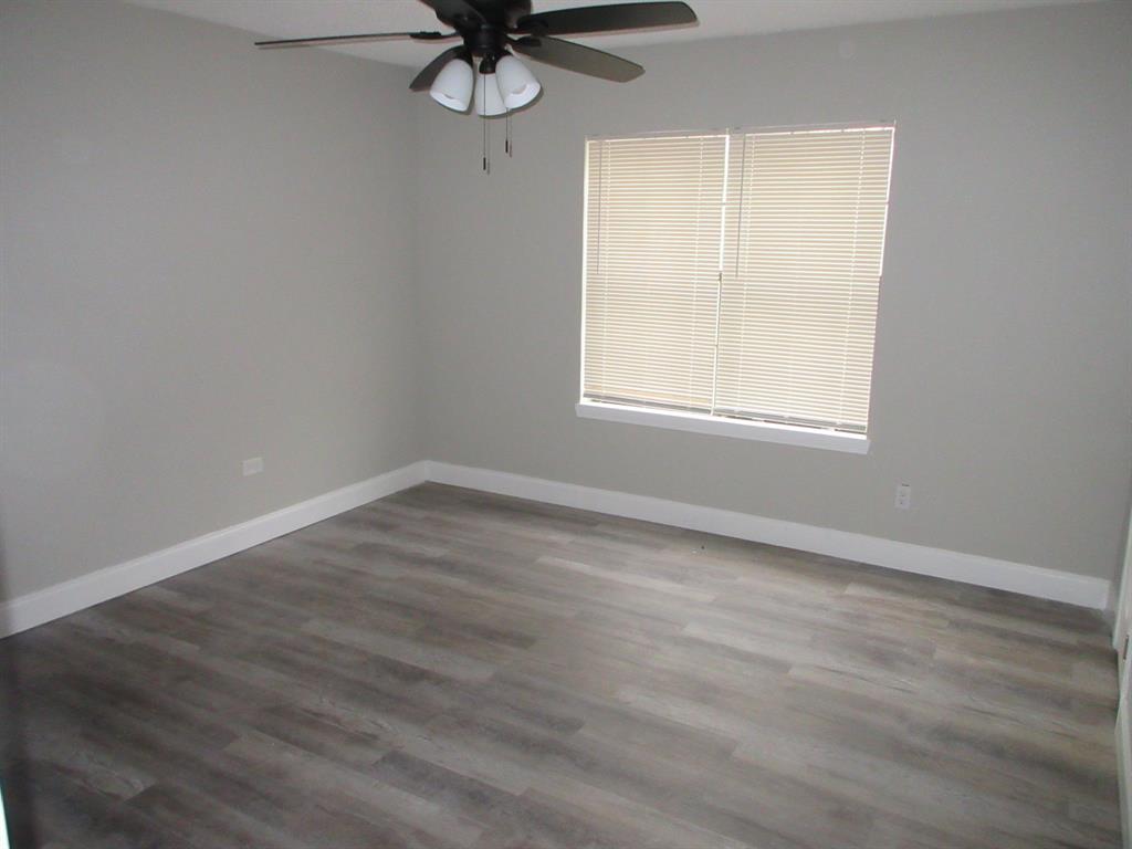328 S Talton Street Property Photo 9