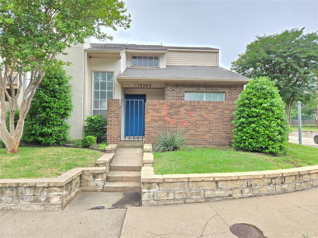 13203 Woodbend Lane Property Photo