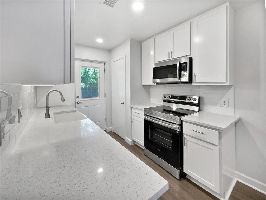 720 Tanglewood Drive Property Photo 6