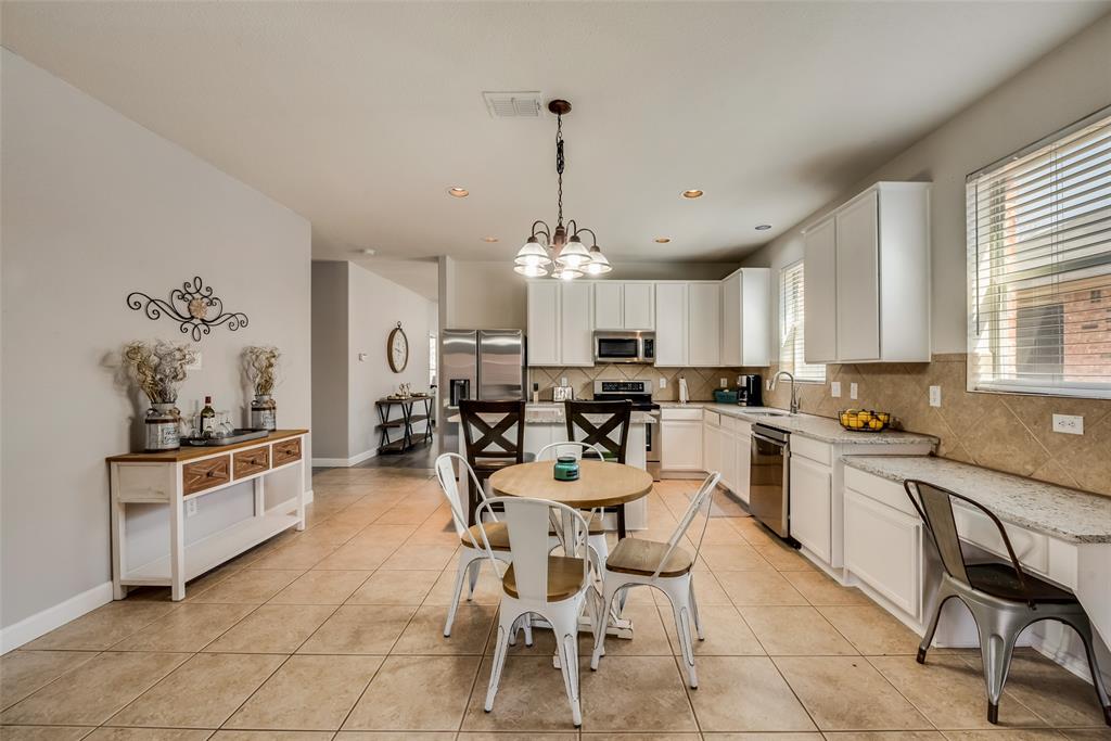 2925 Clear Creek Drive Property Photo 1