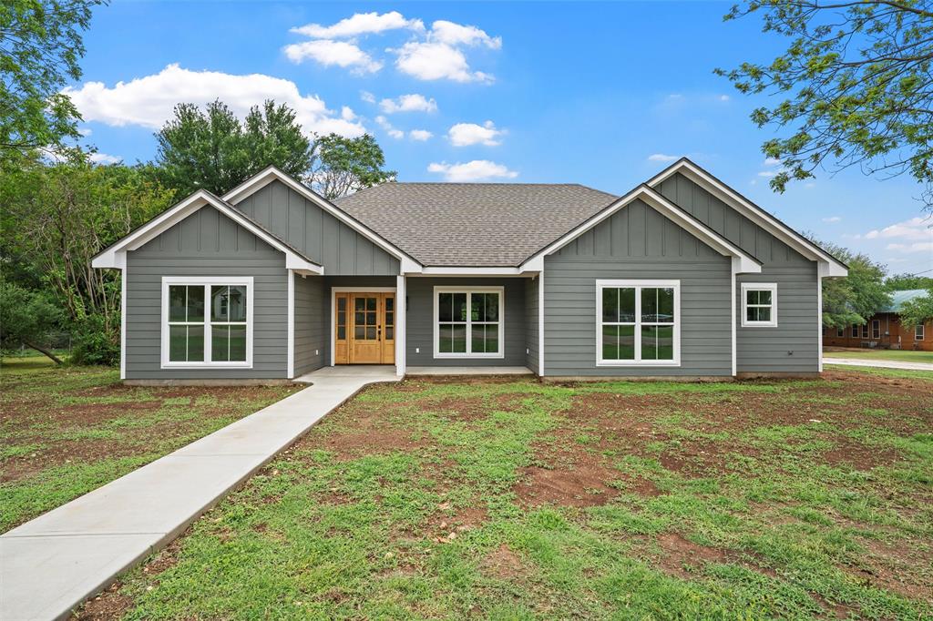 502 6th Street Property Photo