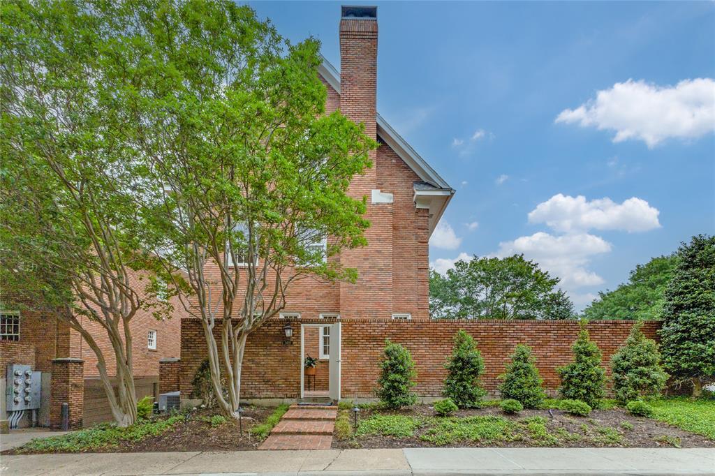 3400 Shenandoah Street