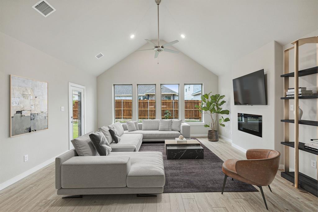 353 Marsh Drive Property Photo 5