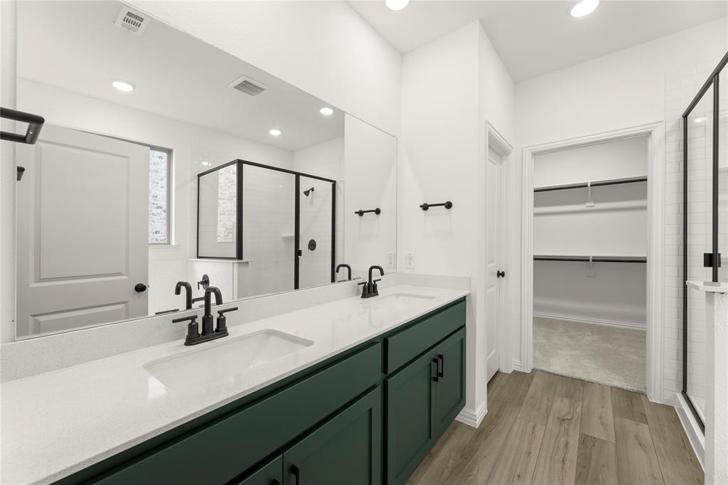 802 Roanoke Property Photo 16