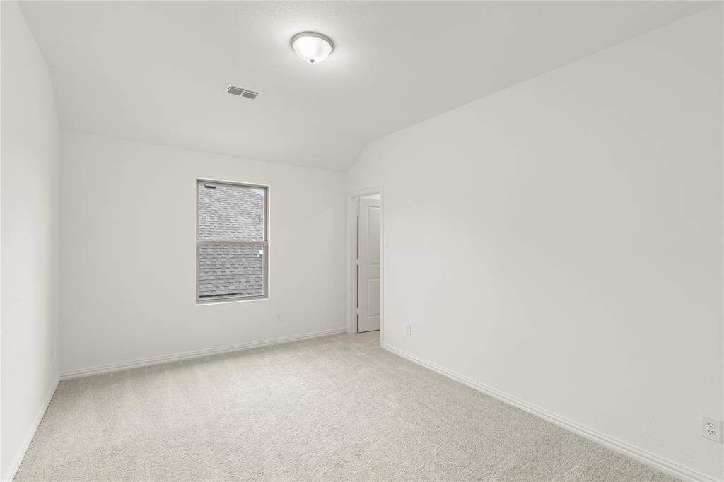 802 Roanoke Property Photo 23