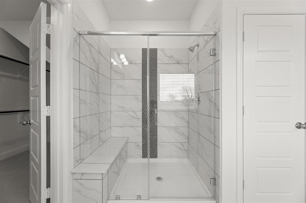 937 Joy Mill Property Photo 3