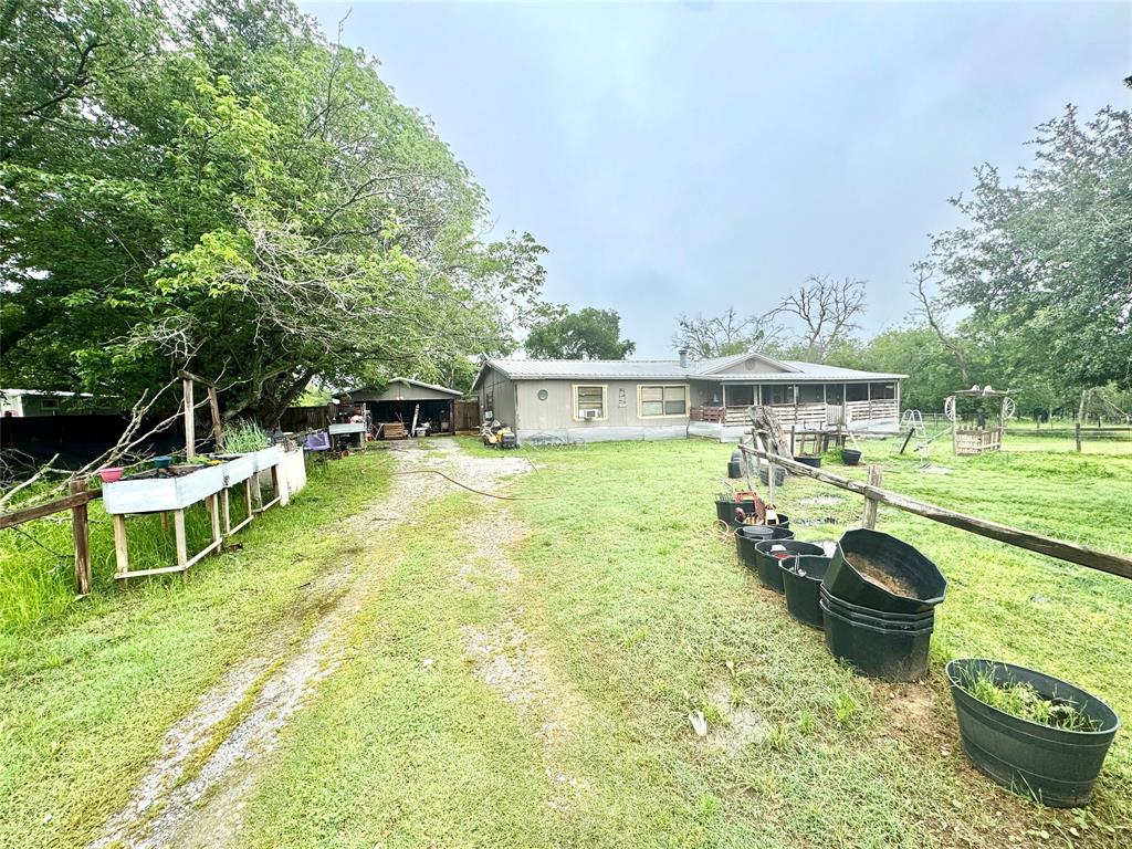 1560 Fm 27 Property Photo