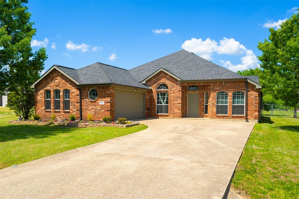 921 Mallory Drive Property Photo