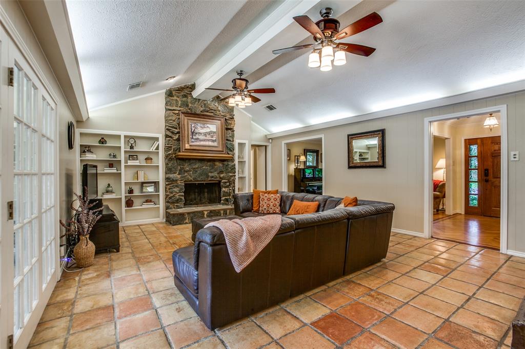 7215 Hillwood Lane Property Photo 1