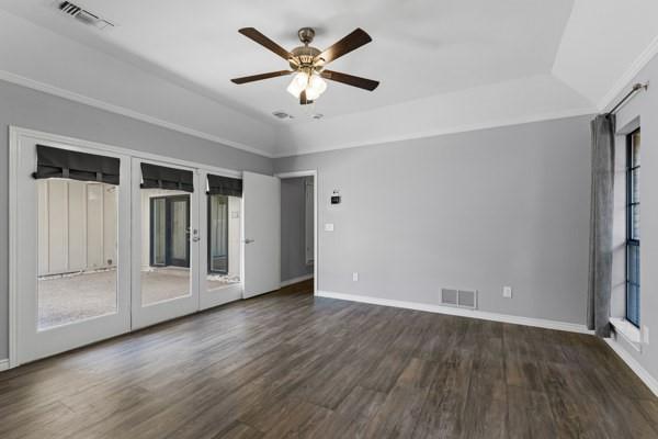764 Cardinal Lane Property Photo 27