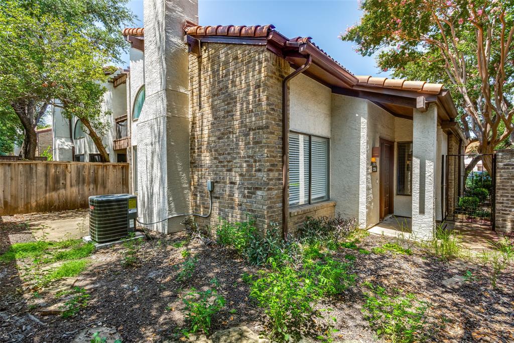 18040 Midway Road 230 Property Photo 1