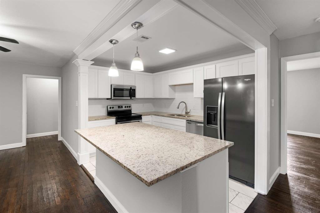 4512 Wabash Avenue Property Photo 8