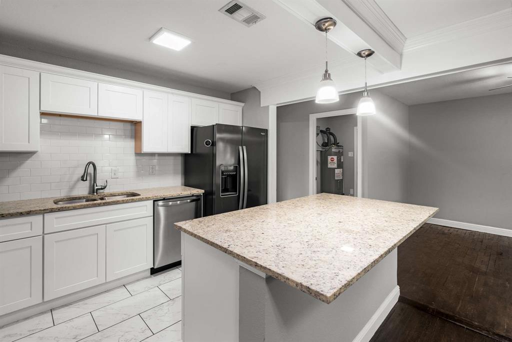4512 Wabash Avenue Property Photo 10