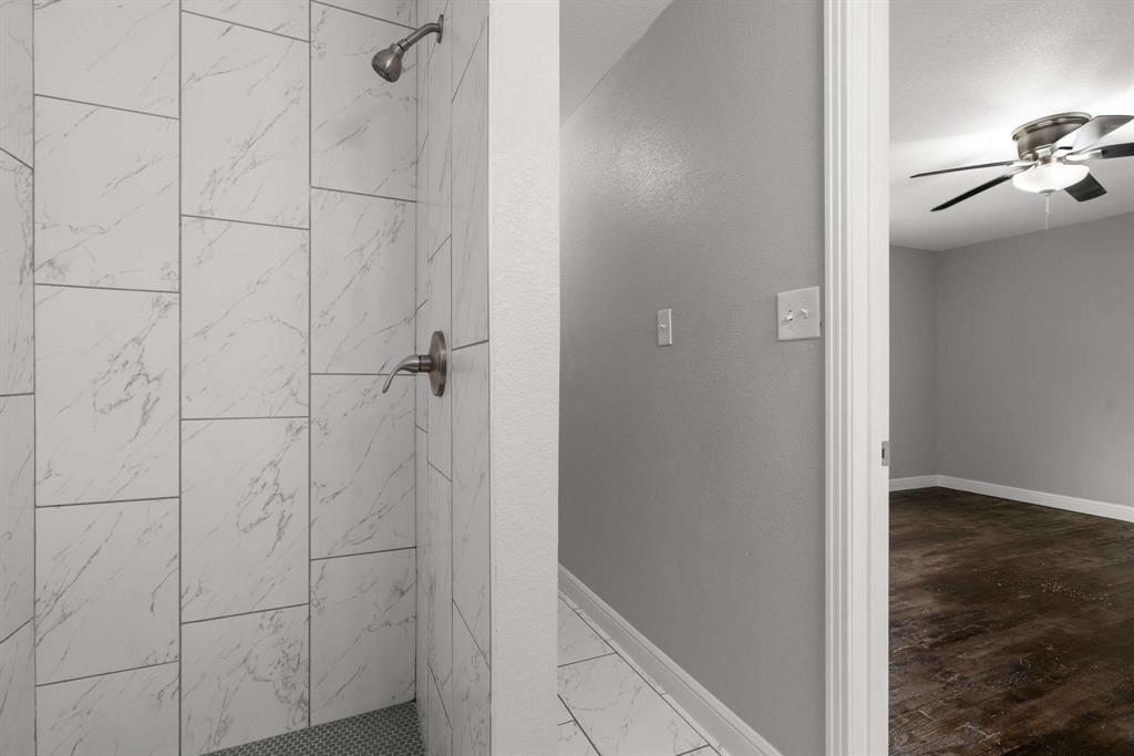 4512 Wabash Avenue Property Photo 20