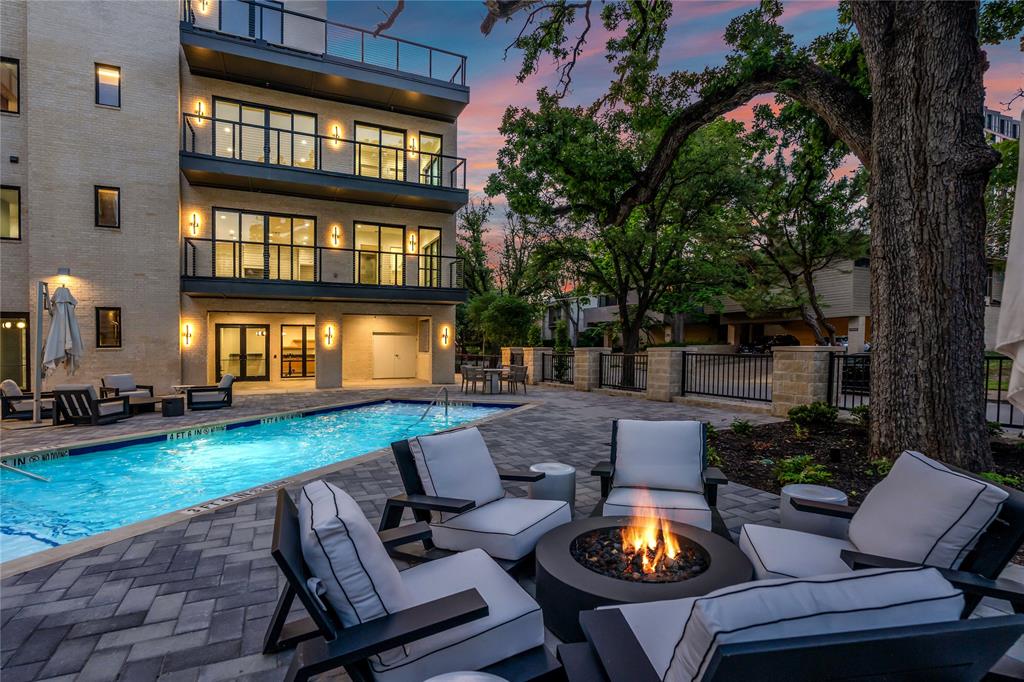 3601 Routh Street 2f Property Photo 1