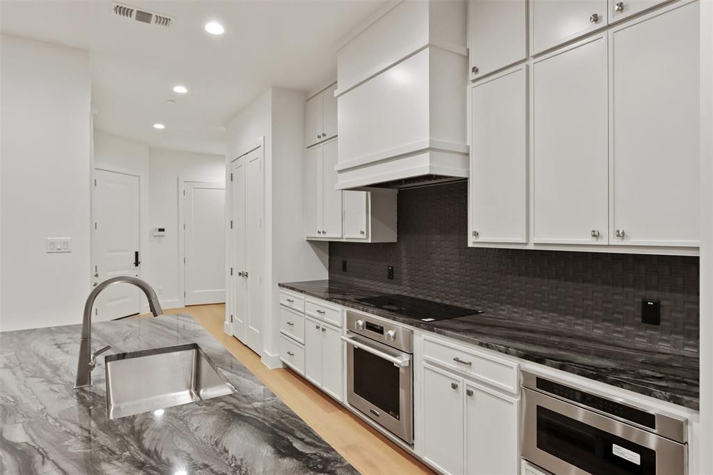 3601 Routh Street 2f Property Photo 13