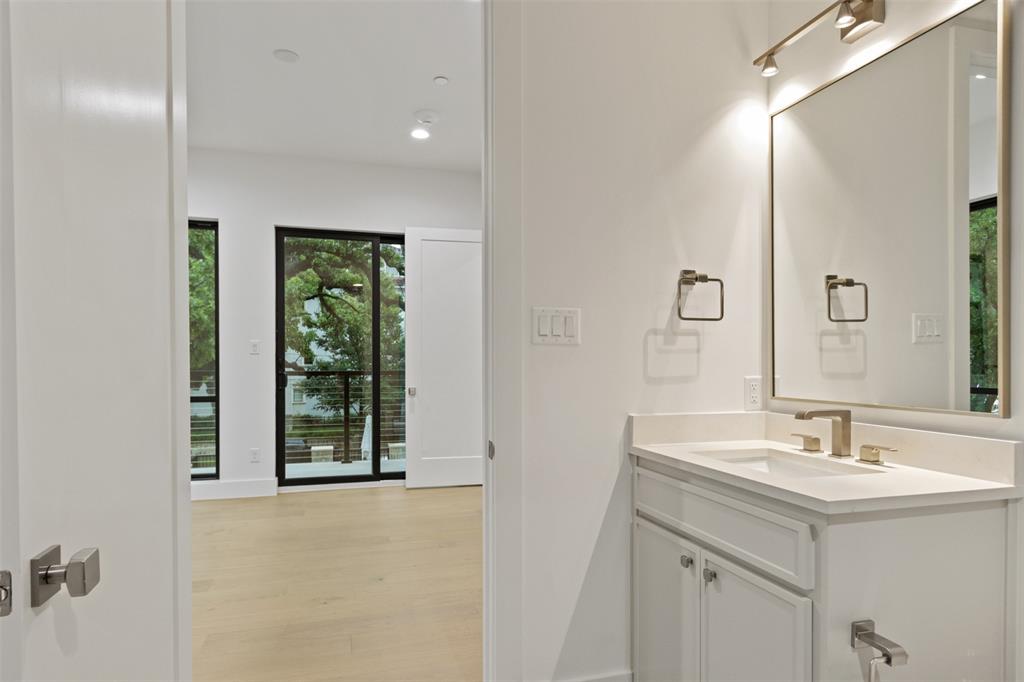 3601 Routh Street 2f Property Photo 19