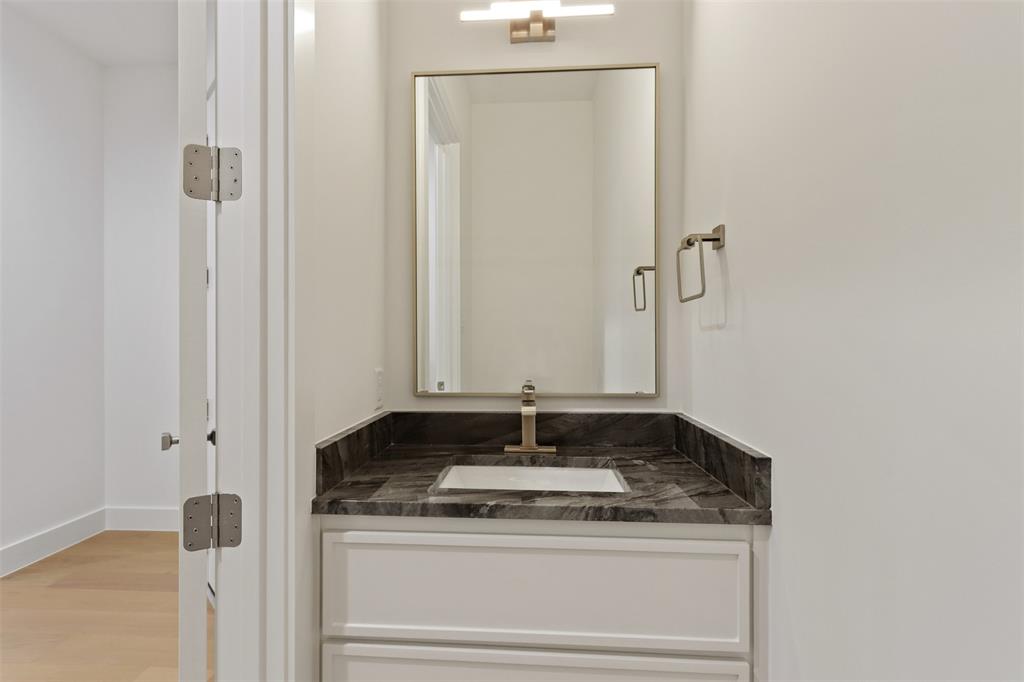 3601 Routh Street 2f Property Photo 28