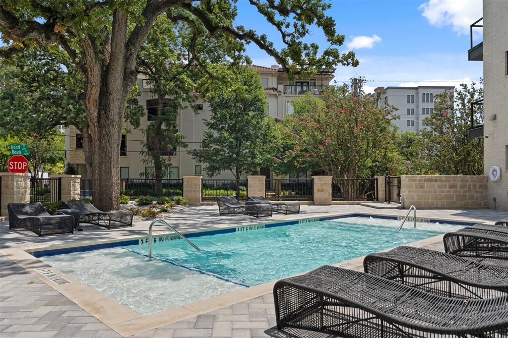 3601 Routh Street 2f Property Photo 32